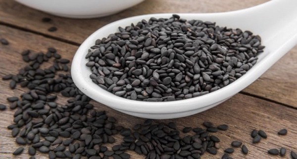 Cách trị táo bón cho trẻ 2 tuổi 5 vung den chua tao bon